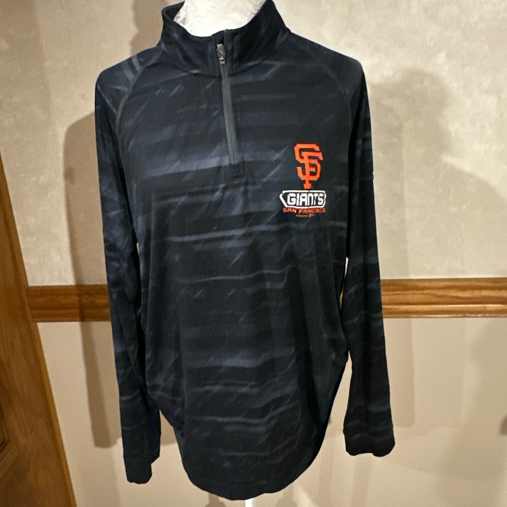 Under Armour men’s Black and Orange Giants Pullover size large